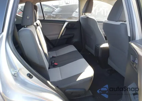 2015 Toyota Rav4 Le z USA, uszkodzony, nr VIN JTMZFREV3FJ047895